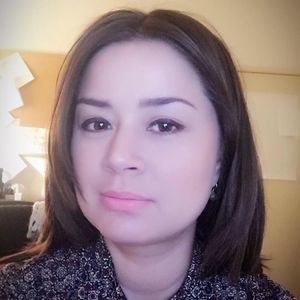 Meet your Posher, Danielle